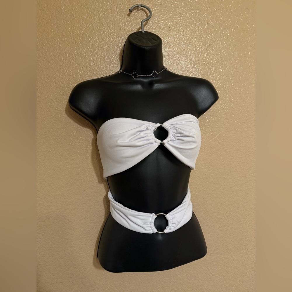 Sexy White Strapless Ring Detail Top and Belt Set